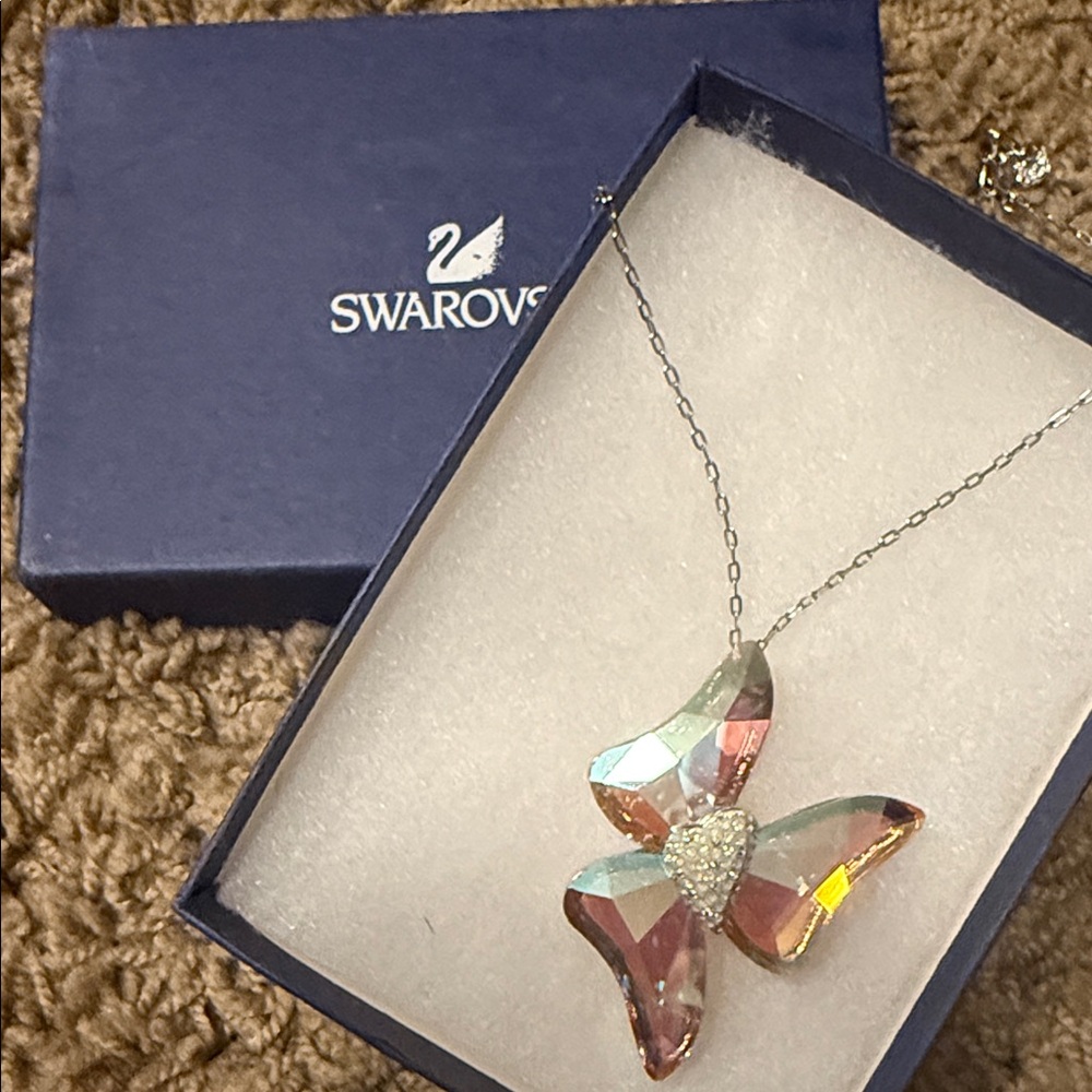 Swarovski Eglantine Pendant Necklace